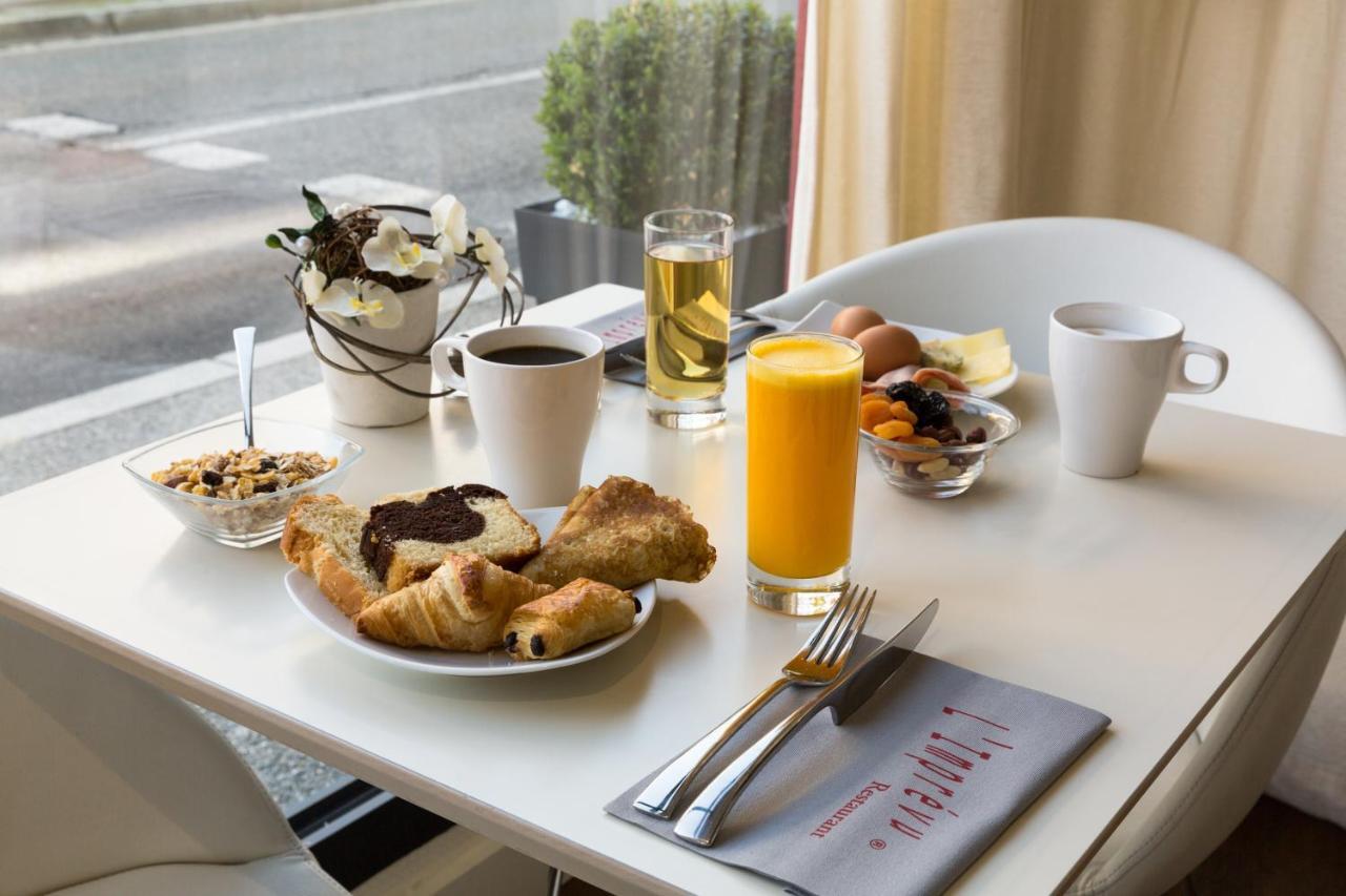 Logis Hotel Du Haut-Bugey Oyonnax Eksteriør bilde