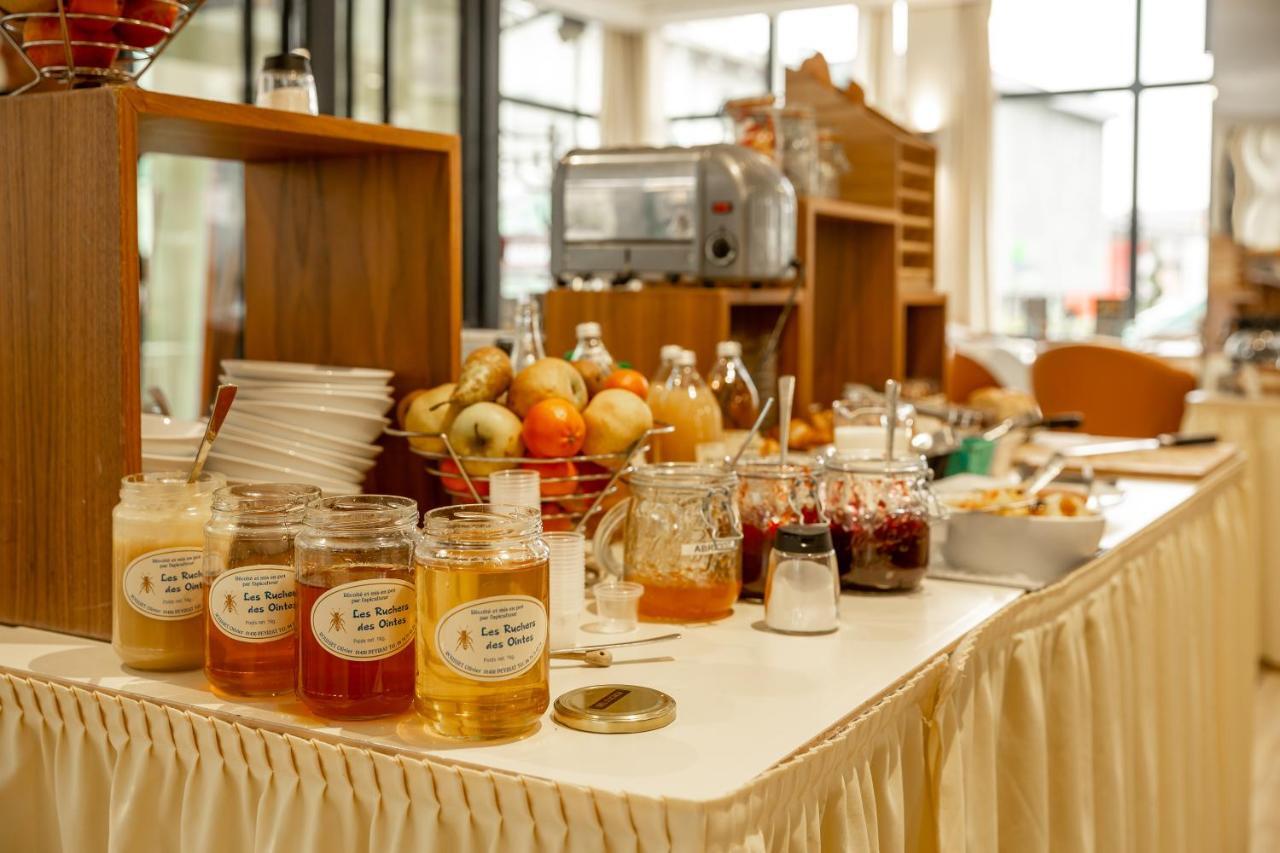 Logis Hotel Du Haut-Bugey Oyonnax Eksteriør bilde